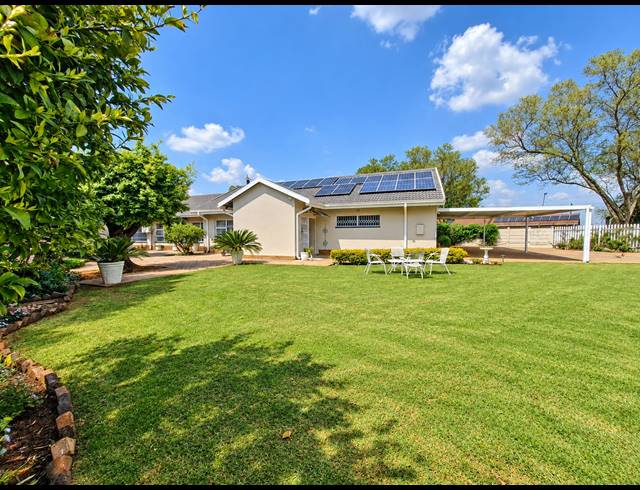 4 BEDROOM HOUSE FOR SALE IN GOLF PARK